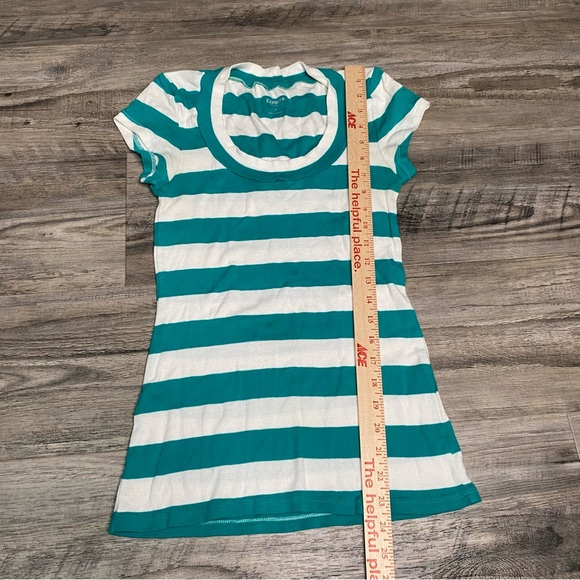 Express Sexy Basic Women’s Sz S Green/White t-Shirt Short Sleeve Round Neck -EUC - Picture 4 of 5